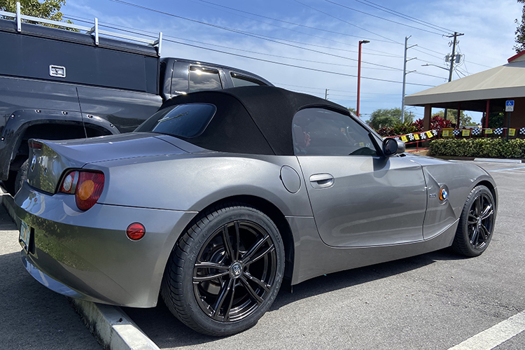 Delray Tire and Auto storefront